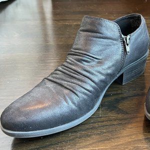 Women's Black Ankle Boots - Size 10M